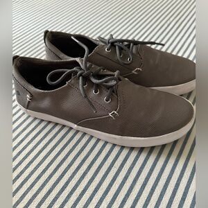 Sperry gray boat shoes